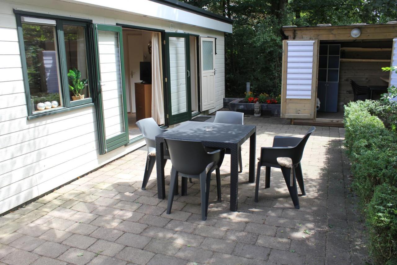 Willa Sfeervolle Chalet Met Terras, H14 De Veldkamp, Epe, Voor 4 Personen Zewnętrze zdjęcie